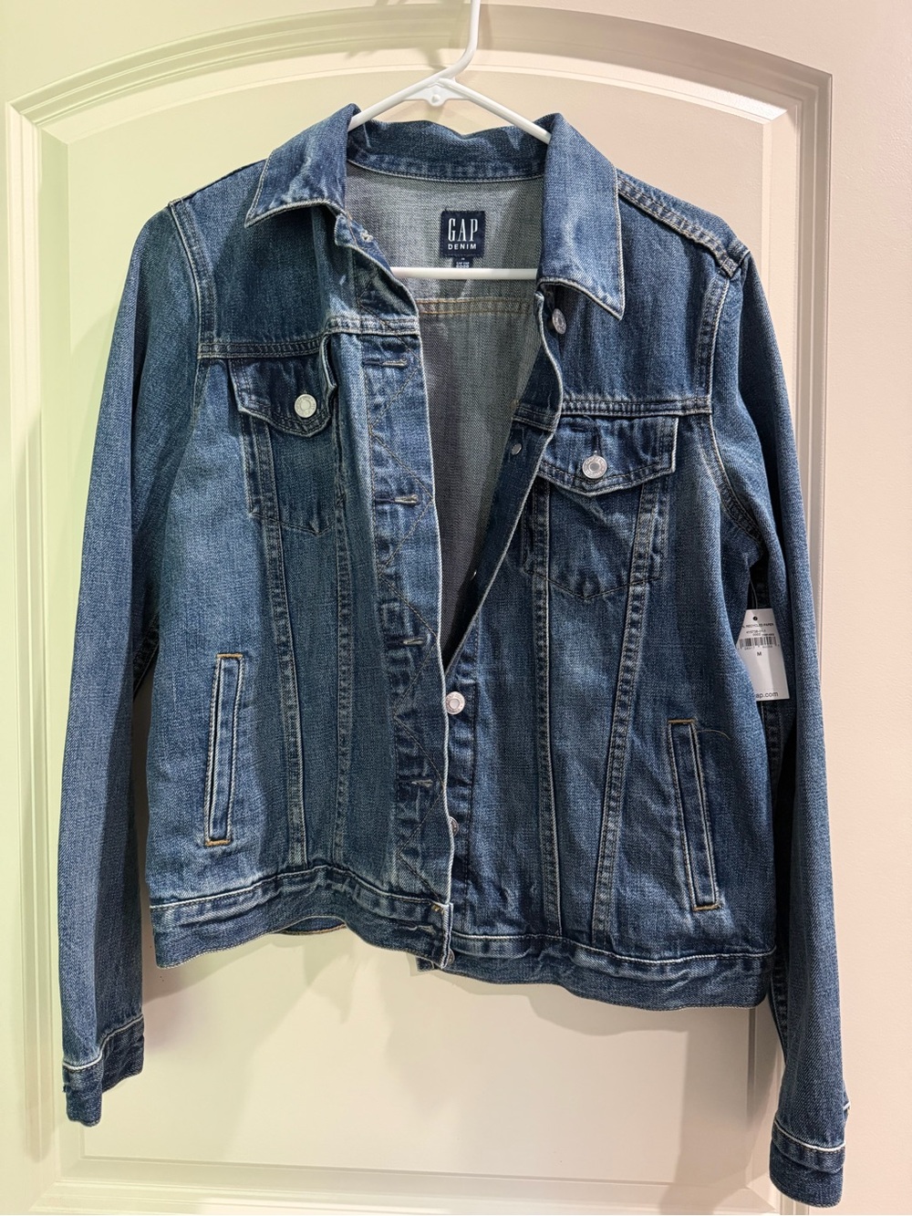 GAP Denim Jacket | Medium Wash | Size Medium | NWT